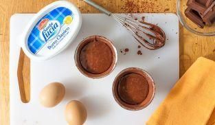 versare il composto in pirottini versare il composto in pirottini