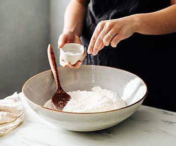 Quando mettere il sale nell'impasto della pizza?