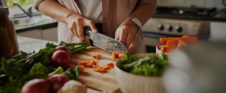 Come stendere bene la pizza: metodi e consigli Come stendere bene la pizza: metodi e consigli