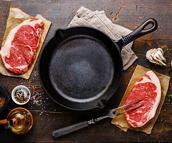 Cucinare la carne salada in padella Cucinare la carne salada in padella