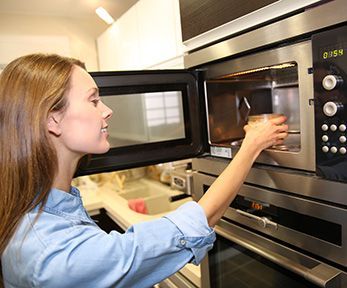 Come cucinare le banane al microonde Come cucinare le banane al microonde