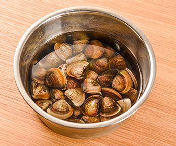 Come pulire le vongole