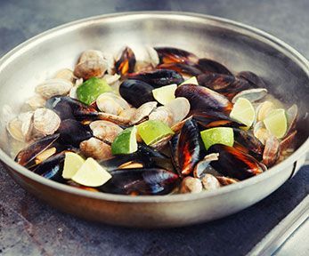Come cucinare le vongole in padella