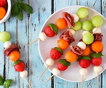Come fare gli spiedini dolci con la frutta