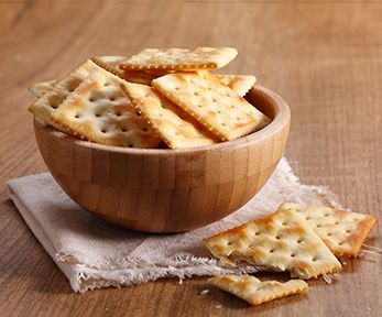 Come fare i crackers in casa senza lievito Come fare i crackers in casa senza lievito