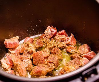 Come fare il goulash con la pentola a pressione Come fare il goulash con la pentola a pressione