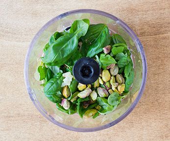 Come cucinare il pesto di pistacchi Come cucinare il pesto di pistacchi