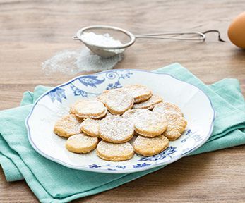 Un grande classico: latte e biscotti