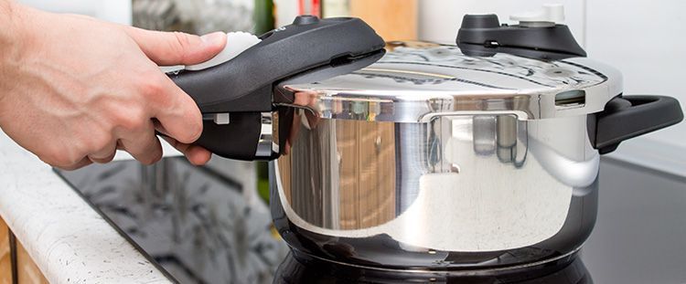 Come cucinare con la pentola a pressione Come cucinare con la pentola a pressione