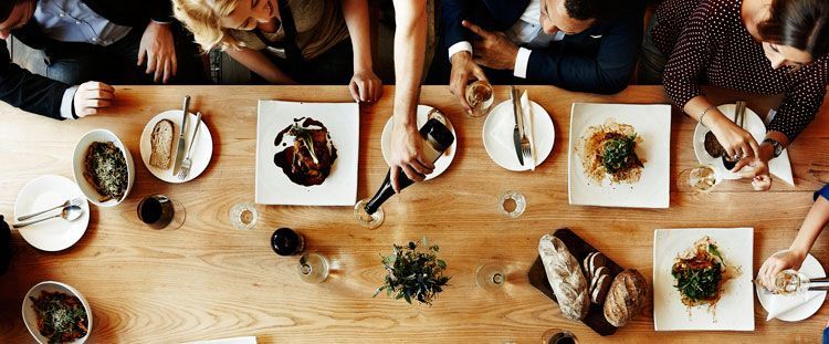 Cosa cucinare per una cena tra amici
