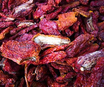 Come condire i pomodori secchi alla siciliana