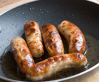 Come cucinare le salamelle in padella Come cucinare le salamelle in padella