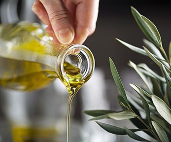 Come sostituire il burro con l'olio nelle torte