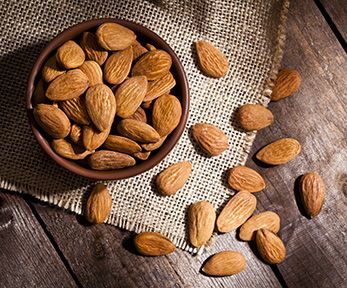 Come sostituire la margarina con la crema di mandorle Come sostituire la margarina con la crema di mandorle