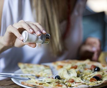 Come sostituire il sale a tavola
