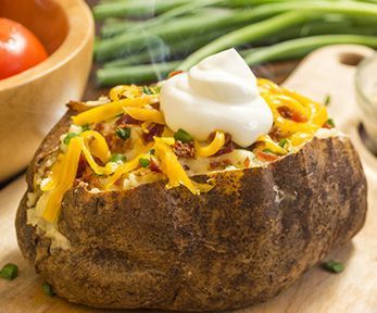 Come cucinare le jacket potatoes: ricetta originale
