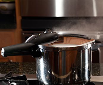 Come cucinare con la pentola a pressione? Ecco una guida all'uso! –