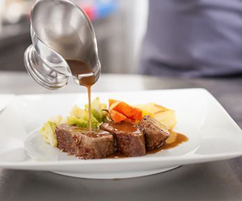 Come fare l'intingolo per arrosto Come fare l'intingolo per arrosto