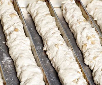 Pinza con i ciccioli di maiale