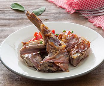 Come cucinare le costolette di agnello Come cucinare le costolette di agnello