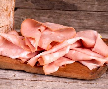 Come cucinare la mortadella a fette
