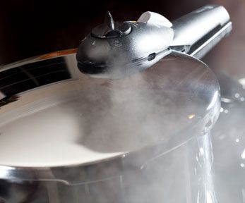 Come cucinare il roast beef nella pentola a pressione Come cucinare il roast beef nella pentola a pressione