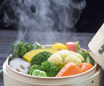 Come cucinare i wurstel al vapore