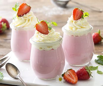 Dolci con crema chantilly Dolci con crema chantilly