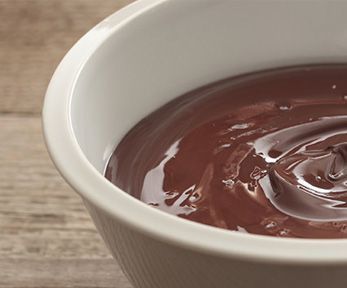 Dolci con crema al cioccolato Dolci con crema al cioccolato