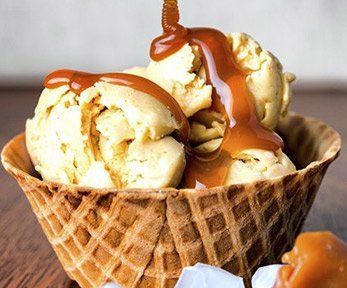 Come farcire una torta con il gelato Come farcire una torta con il gelato