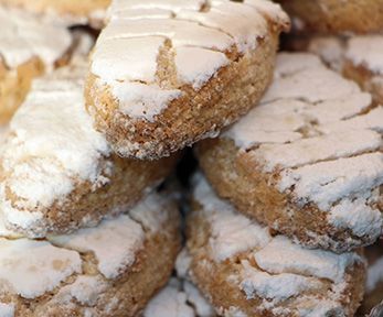 Come fare i ricciarelli in casa Come fare i ricciarelli in casa