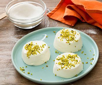 Come fare un semifreddo allo yogurt Come fare un semifreddo allo yogurt