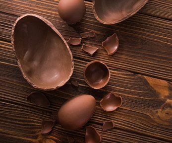 Come temperare il cioccolato per le uova di Pasqua Come temperare il cioccolato per le uova di Pasqua