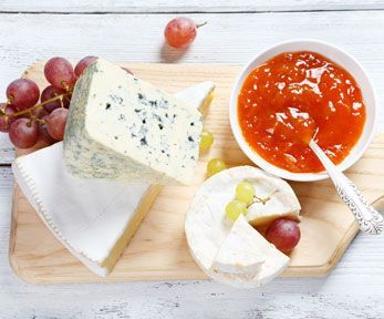 Come abbinare la marmellata o il miele ai formaggi Come abbinare la marmellata o il miele ai formaggi