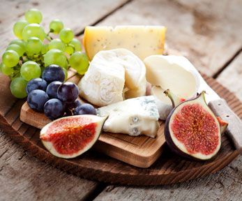 Come abbinare la frutta agli antipasti