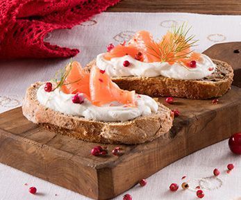 Come fare le bruschette al salmone