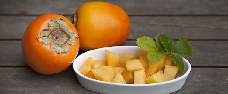 Come utilizzare i cachi in cucina Come utilizzare i cachi in cucina