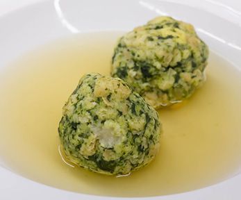 Come si fanno i canederli agli spinaci Come si fanno i canederli agli spinaci