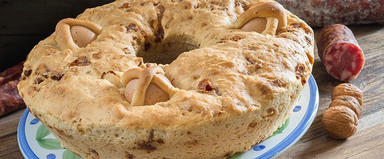 Come fare il casatiello napoletano Come fare il casatiello napoletano