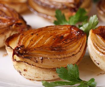 Come fare le cipolline caramellate al forno