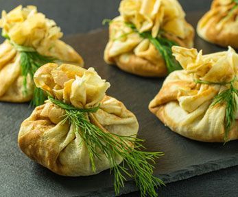 Fagottini di cr&ecirc;pes farciti