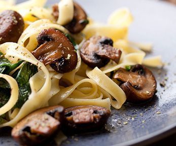 Come fare le fettuccine senza uova