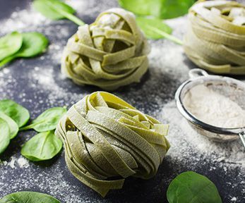 Come fare le fettuccine verdi