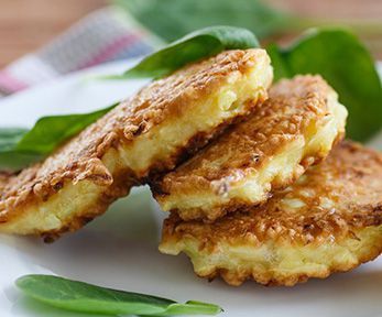 Come cucinare le frittelle di cavolfiore Come cucinare le frittelle di cavolfiore