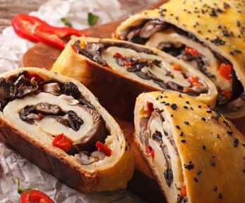 Come preparare la pizza arrotolata Come preparare la pizza arrotolata