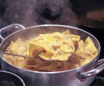 Come fare per non far aprire i ravioli in cottura Come fare per non far aprire i ravioli in cottura