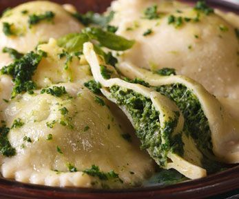 Come fare i ravioli ripieni di ricotta e spinaci Come fare i ravioli ripieni di ricotta e spinaci