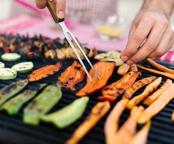 Come fare il riso freddo con le verdure grigliate