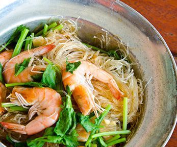 Come cucinare spaghetti di soia con gamberi