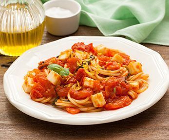 Come cucinare gli spaghetti al pomodoro Come cucinare gli spaghetti al pomodoro